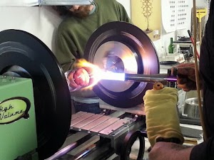 Lincoln Hot Glass Studios - photo 7
