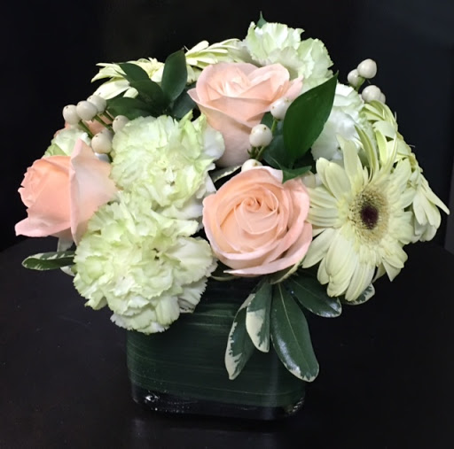 Florist «Hittle Floral Design», reviews and photos, 2049 E 226th St, Cicero, IN 46034, USA