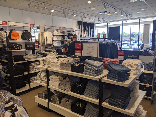Shopping Mall «Jackson Premium Outlets», reviews and photos, 537 Monmouth Rd, Jackson, NJ 08527, USA