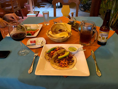 Restaurante L´échalote - Zapoteco SN, R, 70987 Crucecita, Oax., Mexico