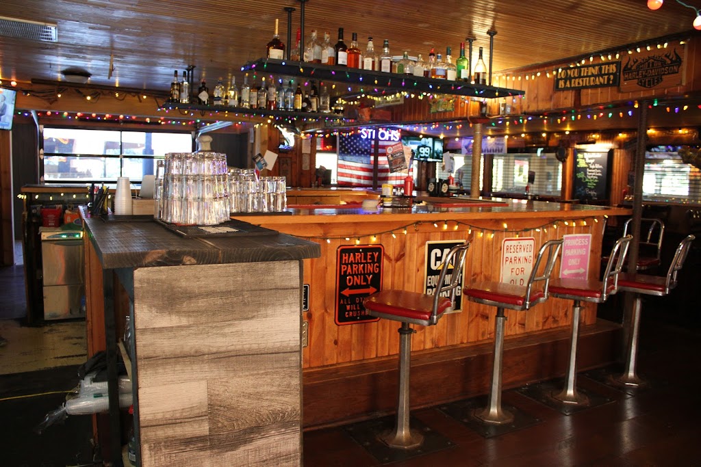 The Oakdale Bar & Grill 47960