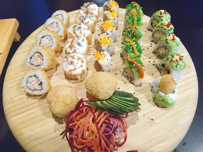 Comentarios y opiniones de Sushi roll and roll