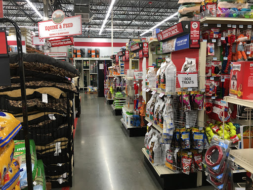 Home Improvement Store «Tractor Supply Co.», reviews and photos, 2648 Coweeman Park Dr, Kelso, WA 98626, USA