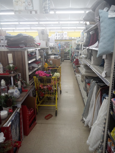 Home Goods Store «Dollar General», reviews and photos, 7830 U.S Hwy 61, St Francisville, LA 70775, USA