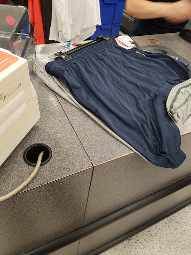 Clothing Store «Ross Dress for Less», reviews and photos, 6327 Stewart Rd, Galveston, TX 77551, USA