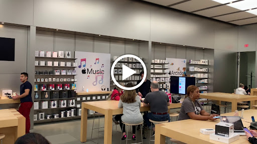 Apple Valencia Town Center image