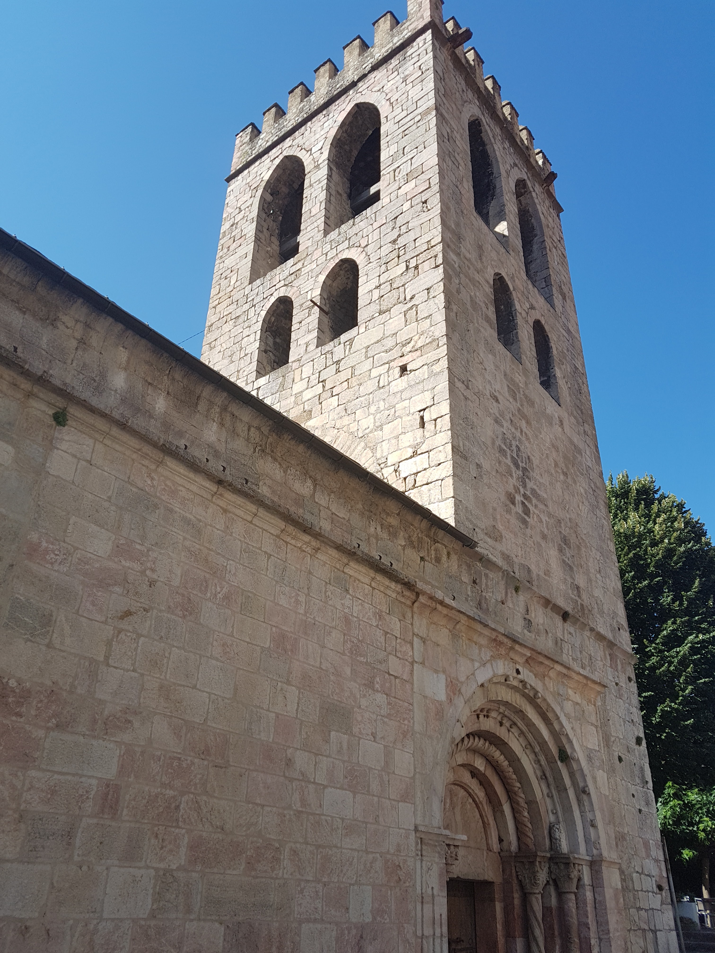 Photo n° 3 de l'avis de Montserrat.i fait le 11/08/2018 à 11:37