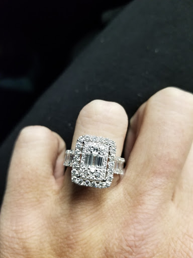 Jeweler «L S Jewelers», reviews and photos, 1910 Park Manor Blvd, Pittsburgh, PA 15205, USA