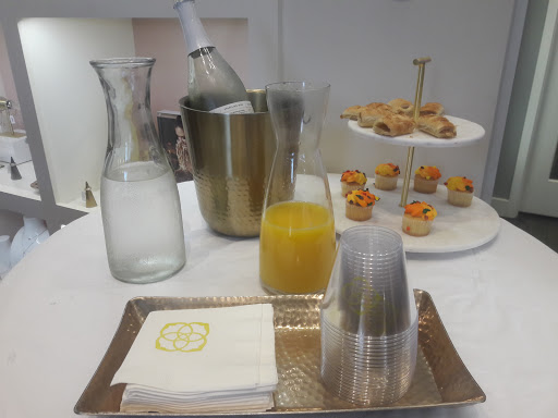 Jewelry Store «Kendra Scott», reviews and photos, 816 Town and Country Blvd #131, Houston, TX 77024, USA