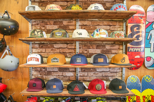 Snowboard Shop «The Vault - Snowboards & Skateboards», reviews and photos, 227 G St, Davis, CA 95616, USA