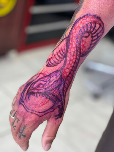 Explore tattoo ideas for lesbians, creative tattoo ideas in Honolulu, available at Sacred Art Tattoo Waikiki