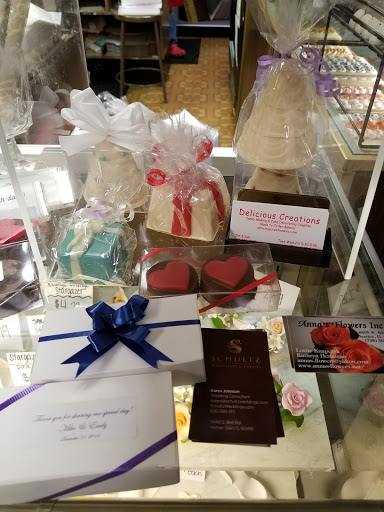 Baking Supply Store «Cake Supplies», reviews and photos, 8805 S Roberts Rd, Hickory Hills, IL 60457, USA