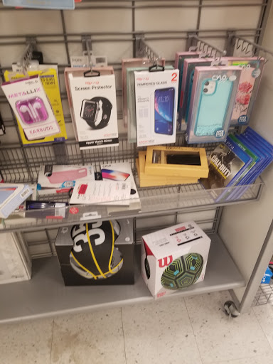 Department Store «T.J. Maxx», reviews and photos, 33025 Grand River Ave, Farmington, MI 48336, USA