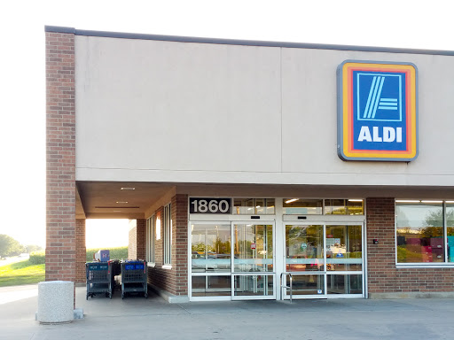 Supermarket «ALDI», reviews and photos, 1860 Edgewood Rd SW, Cedar Rapids, IA 52404, USA