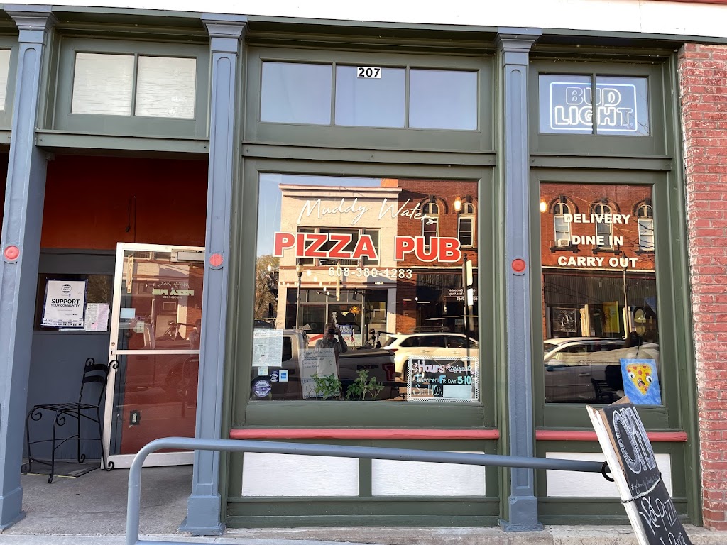 Muddy Waters Pizza Pub 53821