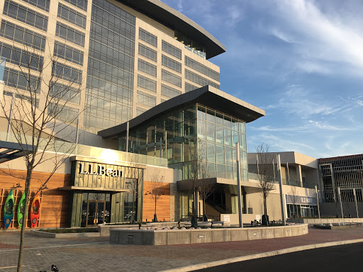 Clothing Store «L.L. Bean», reviews and photos, 5901 E Galbraith Rd #110, Cincinnati, OH 45236, USA