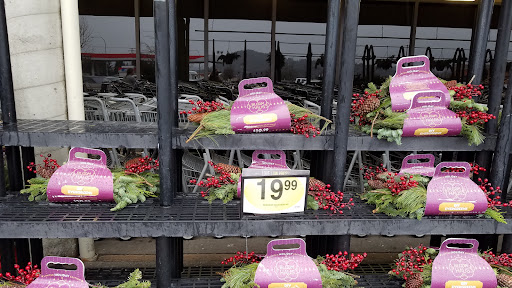 Grocery Store «Quality Food Center», reviews and photos, 1009 Monroe Ave, Enumclaw, WA 98022, USA