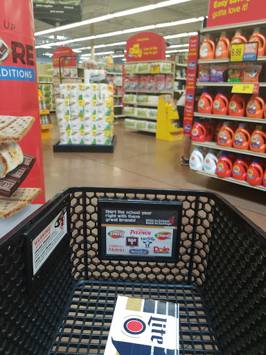 Grocery Store «Kroger», reviews and photos, 305 E Lewis and Clark Pkwy, Clarksville, IN 47129, USA