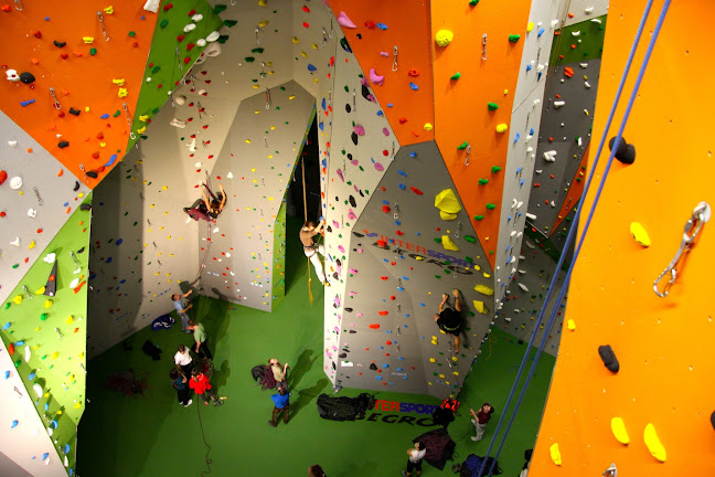 Rezensionen über Volksbank Kletterhalle in Einsiedeln - Fitnessstudio