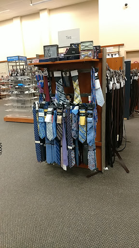 Clothing Store «Burlington Coat Factory», reviews and photos, 4293 Winston Ave #2, Covington, KY 41015, USA