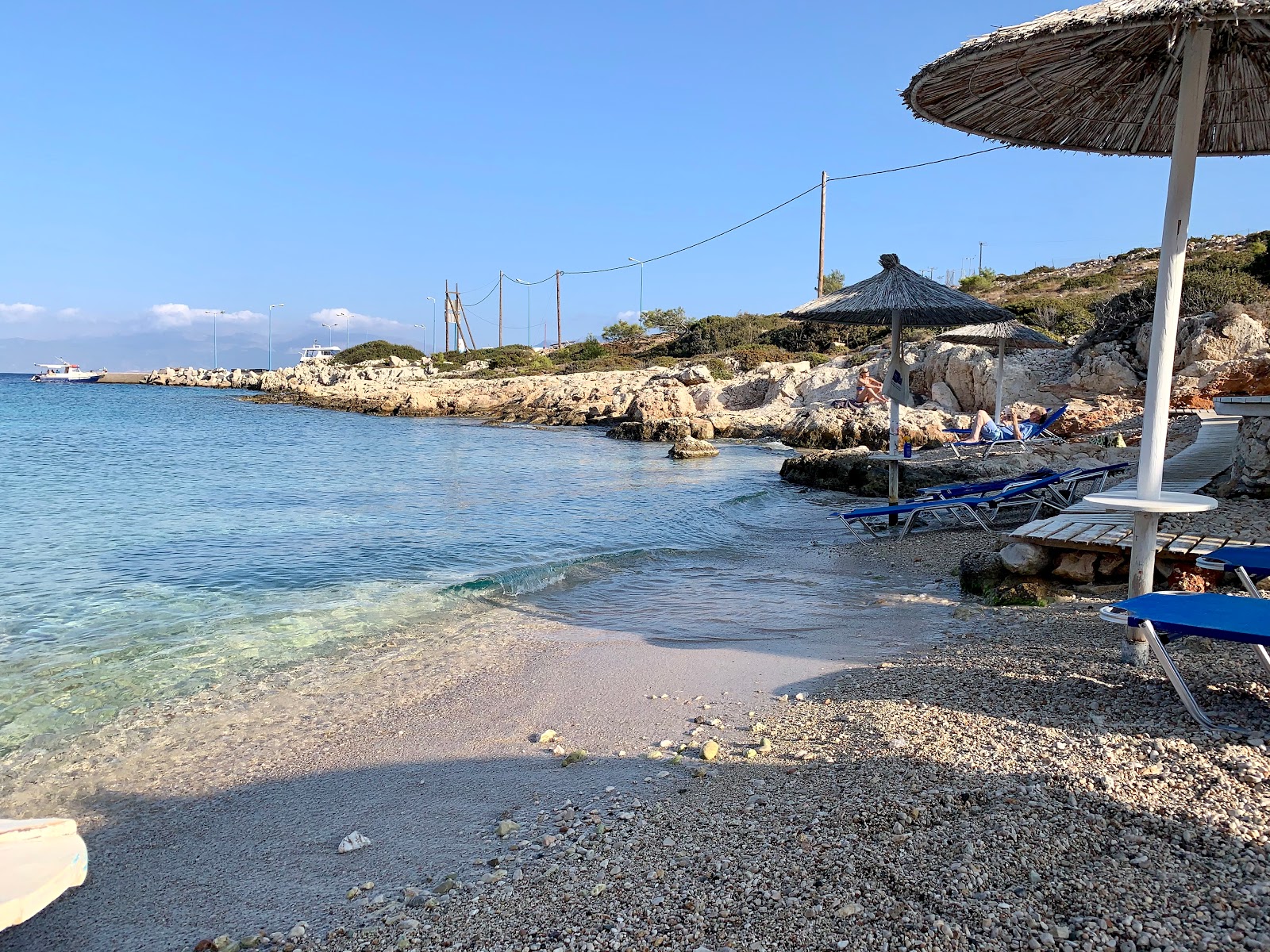 Foto van Kania Beach gelegen in een natuurlijk gebied