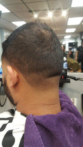 Barber Shop «Eduardo Barber Shop», reviews and photos, 57 Park Hill Ave, Yonkers, NY 10701, USA