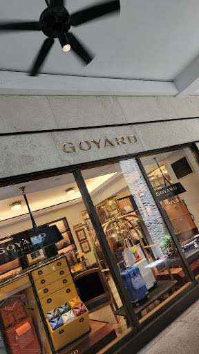 Saks Fifth Avenue, 9700 Collins Ave, Bal Harbour, FL 33154, USA, 