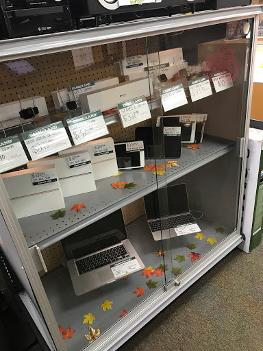 Check Cashing Service «Cashland», reviews and photos, 12548 Rockside Rd, Garfield Heights, OH 44125, USA