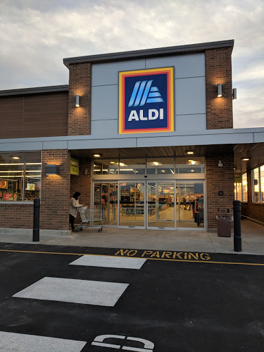 ALDI, 1165 Arsenal St, Watertown, NY 13601, USA, 