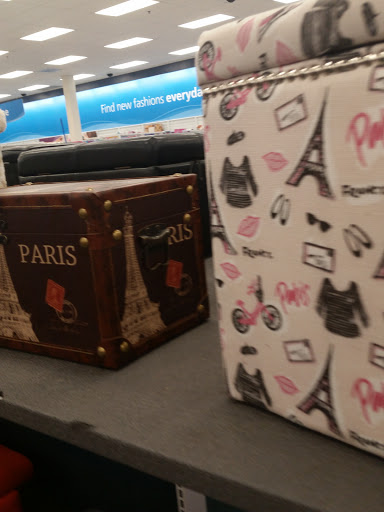 Clothing Store «Ross Dress for Less», reviews and photos, 4240 Kearny Mesa Rd, San Diego, CA 92111, USA