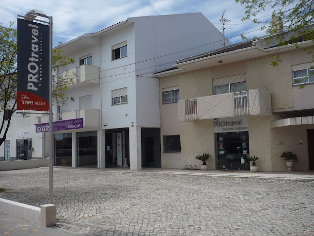 Av. dos Pastorinhos 849 R/C, 2495-408 Fátima