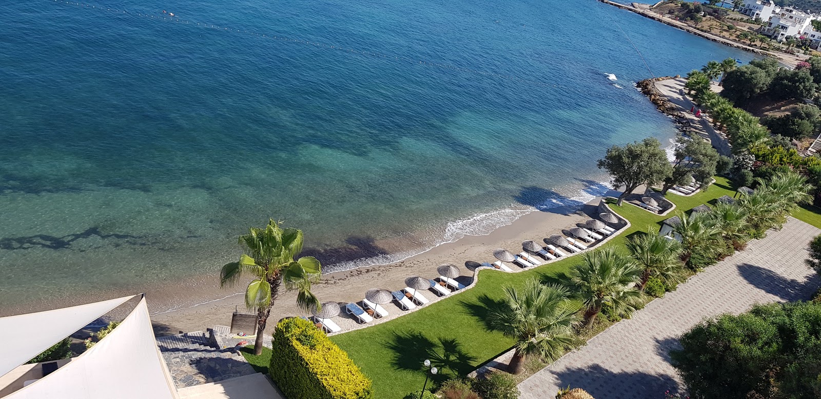 Foto de Medd-inn Hotel Beach com uma linha costeira espaçosa