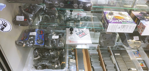 Video Game Store «Gameplay Long Beach», reviews and photos, 5911 E Spring St, Long Beach, CA 90808, USA
