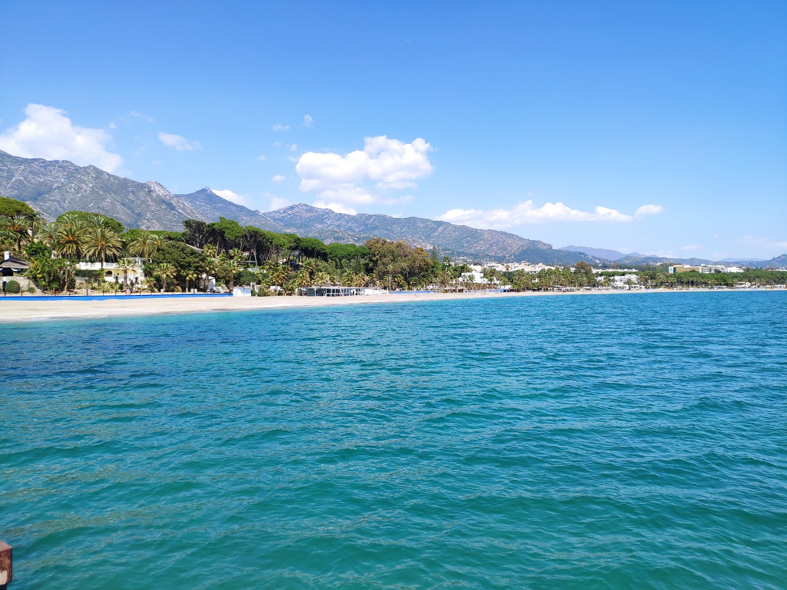 Zdjęcie Playa de Nagueles - popularne miejsce wśród znawców relaksu