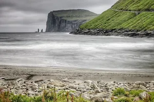 Tjørnuvik Beach image