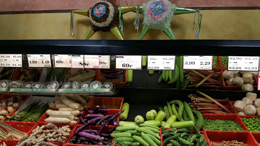 Grocery Store «Eurofresh Market», reviews and photos, 130 W Northwest Hwy, Palatine, IL 60067, USA