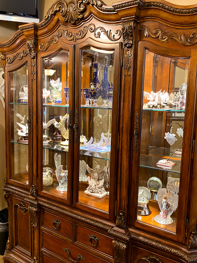 Funeral Home «Funeraria Luz de Paz / Rodriguez Funeral Services», reviews and photos, 426 E Washington Ave, Bridgeport, CT 06608, USA