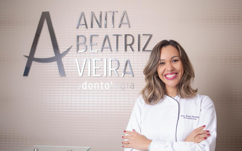 Drª Anita Beatriz/ Dentista Salvador/ Dentista Caminho das Árvores/ Invisalign/ SouSmile image