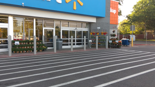 Discount Store «Walmart», reviews and photos, 321 NE Kings Valley Hwy, Dallas, OR 97338, USA