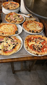 Pizza du Restaurant italien Chez Valentino à Paris - n°5