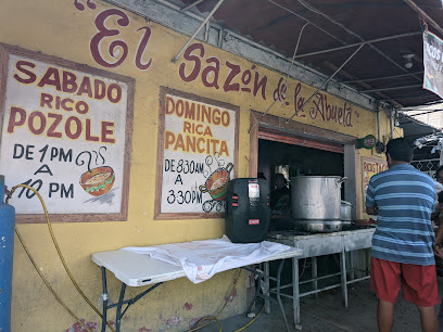 El sazón de la Abuela - Calz de Guadalupe 68B, Lomas del Carril, 62583 Temixco, Mor., Mexico