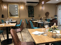 Atmosphère du Restaurant français Le Maillon - Restaurant La rochelle - n°8