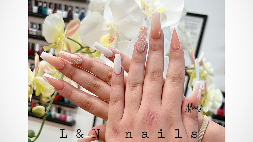 L & N Nails 30742