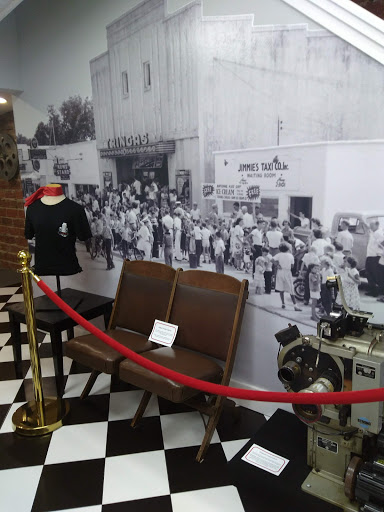 Movie Theater «Cinema Plus», reviews and photos, 174 Miracle Strip Pkwy SE, Fort Walton Beach, FL 32548, USA