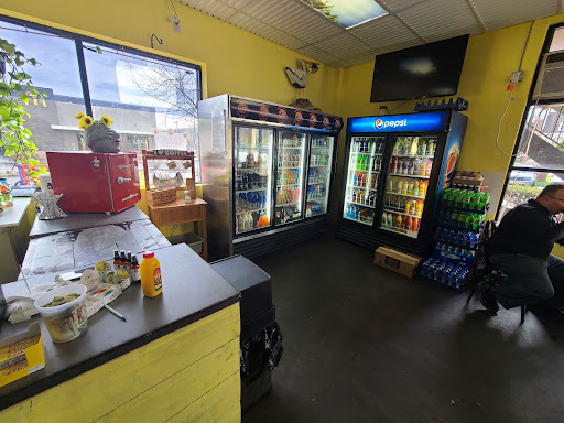 Blondie's Bagels and Bait