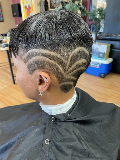 Beauty Salon «8 Cuts Hair Salon», reviews and photos, 159 S Telegraph Rd, Pontiac, MI 48341, USA
