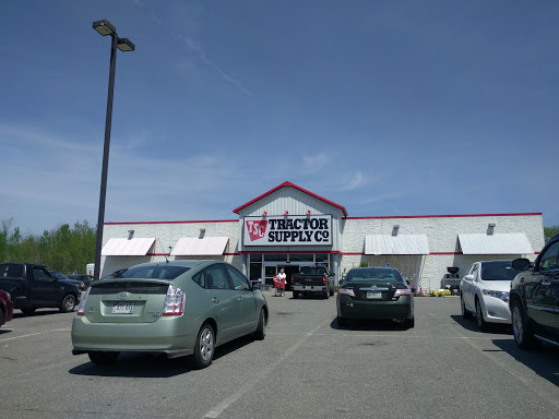 Home Improvement Store «Tractor Supply Co.», reviews and photos, 1161 Broadway, Bangor, ME 04401, USA