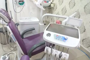 Dr Nisha Patil | V Care Dental Clinic & Implant Centre | Best Dentist | Dental Clinic in Dhanori image