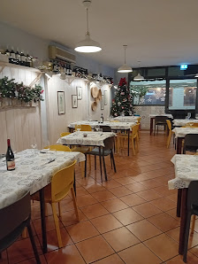 Gallo D'Oro Ristorante Pizzeria Via Giuseppe di Vittorio, 110, 97100 Ragusa RG, Italia