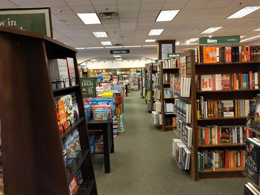 Book Store «Barnes & Noble», reviews and photos, 15 Backus Ave, Danbury, CT 06810, USA